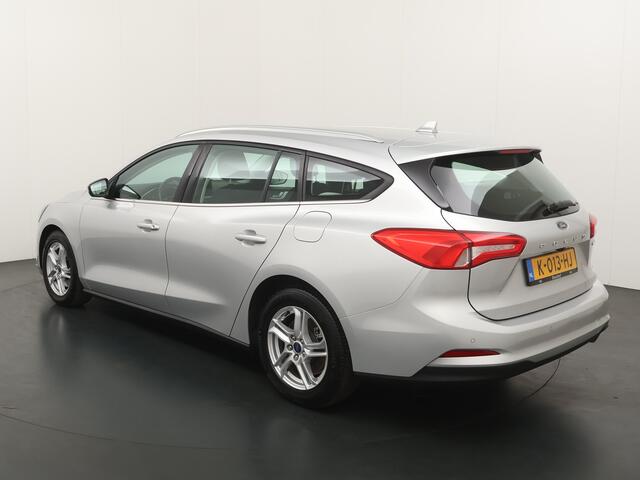 Ford FOCUS Wagon EcoBoost Hybrid 125 pk Trend | Trekhaak | Camera | Navi | Apple Carplay | 100% Dealer onderhouden |