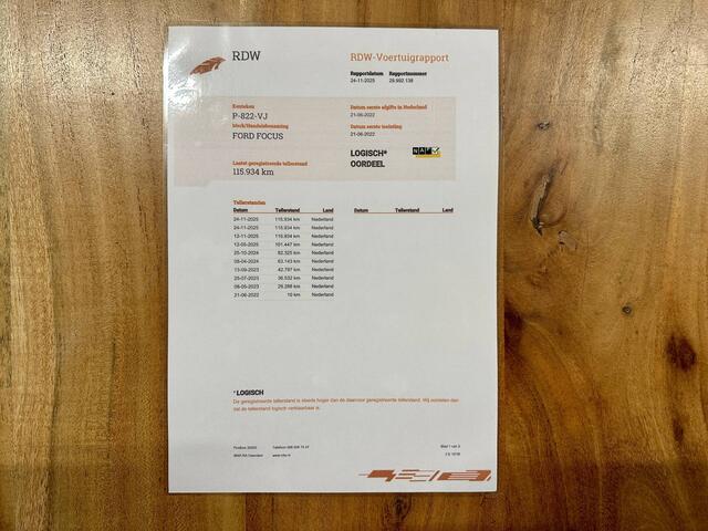 Ford FOCUS Wagon 1.0 EcoBoost Hybrid *ST-Line* Facelift / Stuur/Stoelverwarming / Apple Carplay / Keyless / LED / Camera / Trekhaak / Org.NL!