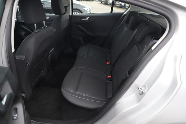 Ford FOCUS 1.0 EcoBoost Trend Edition Business 101PK Carplay Android Navigatie Achteruitrijcamera Airco Cruise Control Parkeersensor