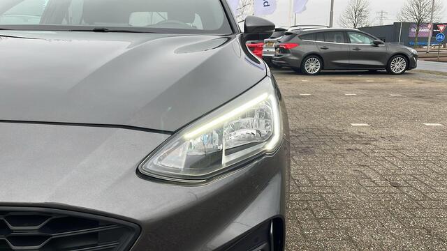 Ford FOCUS Wagon 1.5 EcoBoost ST Line X Business 150pk | Trekhaak | Adaptieve Cruise Control | Elek. Achterklep | AGR Stoelen | Standkachel