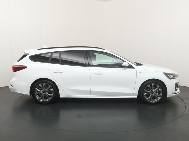 Ford FOCUS Wagon EcoBoost 155PK Hybrid ST Line | Winter pack | Adapt. Cruise | Camera | Draadloos CarPlay |