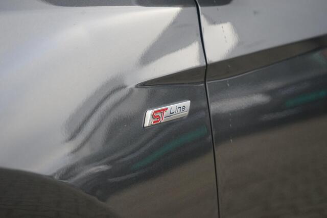 Ford FOCUS 1,0 EcoBoost 92kW ST-Line ,18''LM, Nieuw Onderhoud, LED, Magnetic Grey.