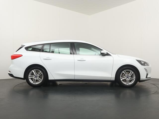 Ford FOCUS Wagon 1.0 EcoBoost Hybrid Trend Edition Business - Navigatie - Trekhaak - Airconditioning