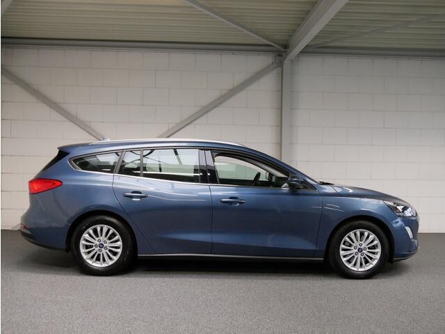 Ford FOCUS Wagon 1.0 125pk Titanium Bus. Navi/ECC/PDC/WP/Carplay (all-incl. prijs)