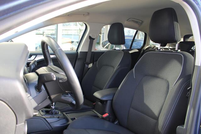 Ford FOCUS Wagon 1.0 EcoBoost Hybrid Titanium X Business Armsteun | Navigatiesysteem | Cruise control | Achterruitrij camera