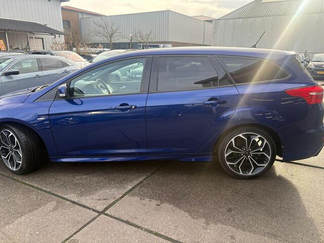 Ford FOCUS Wagon 1.5 Titanium