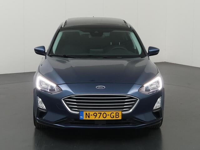 Ford FOCUS Wagon 1.0 EcoBoost Hybrid Trend Edition Business | Trekhaak | Panoramadak | Navigatie | Climate Control | Keyless Go | Parkeercamera |
