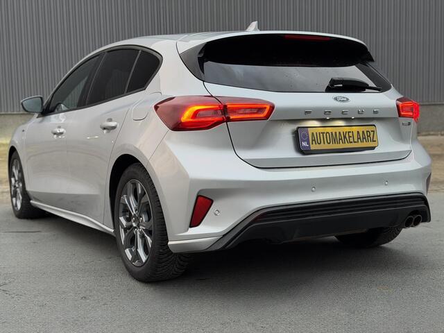 Ford FOCUS 1.0 EcoBoost Hybrid ST Line | Moondust Silver