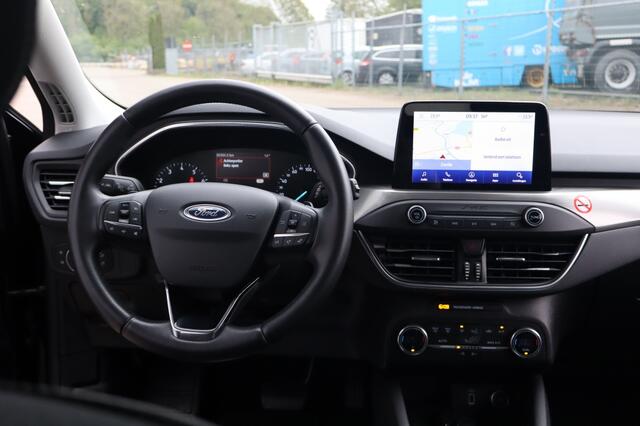 Ford FOCUS Wagon 1.0 EcoB. Titanium | Geen import | Trekhaak | Nieuwe Distributie