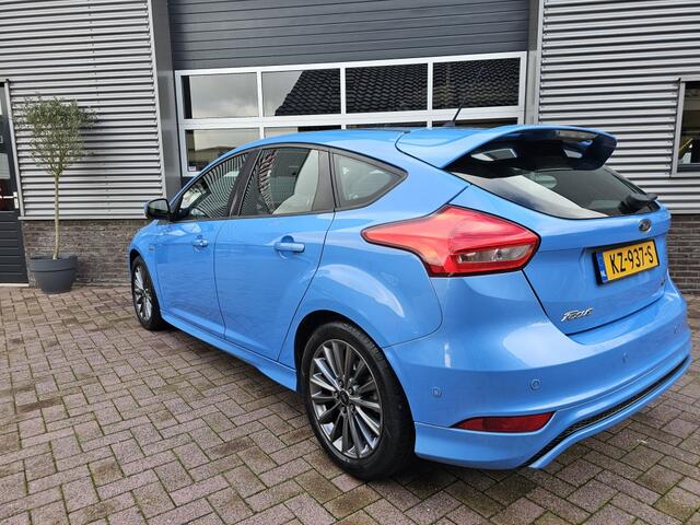 Ford FOCUS | NL Auto | Lm velgen | Airco 1.5 ST-Line
