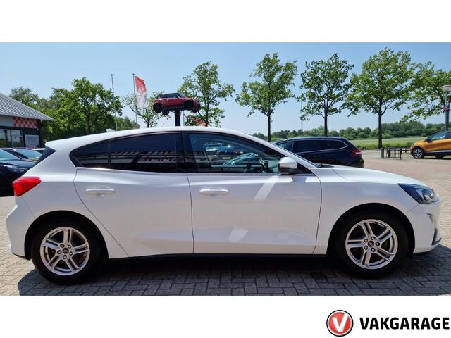 Ford FOCUS 1.0 EcoB. Tr Ed. bns