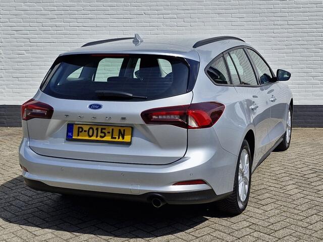 Ford FOCUS Wagon 100 PK Connected | Parkeersensoren voor + achter | LED verlichti