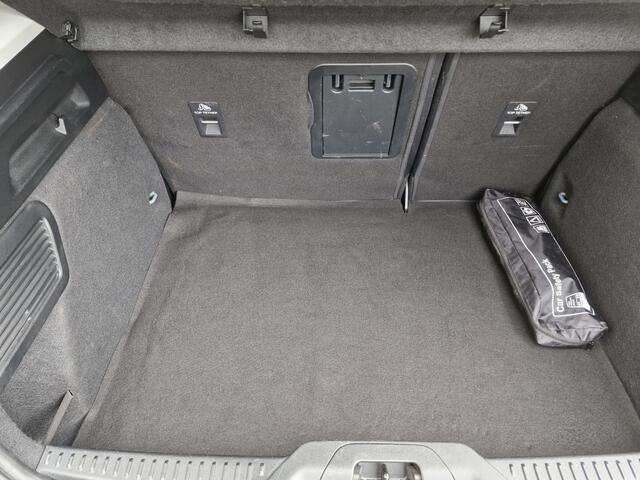 Ford FOCUS 125 pk Hybrid Titanium X Business | Park. sens v/a | Keyless | C