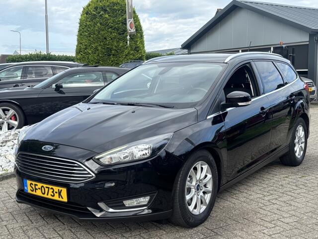 Ford FOCUS Wagon 1.5 TDCI Titanium Automaat Zwart 2017