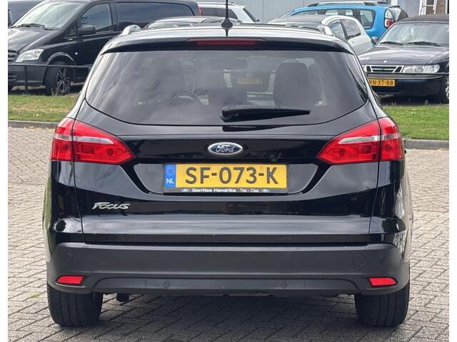 Ford FOCUS Wagon 1.5 TDCI Titanium Automaat Zwart 2017