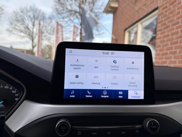 Ford FOCUS Wagon 1.0 EcoB. Tr Ed. bns TREKHAAK / CARPLAY / ANDROID / DAB+ / NAVI