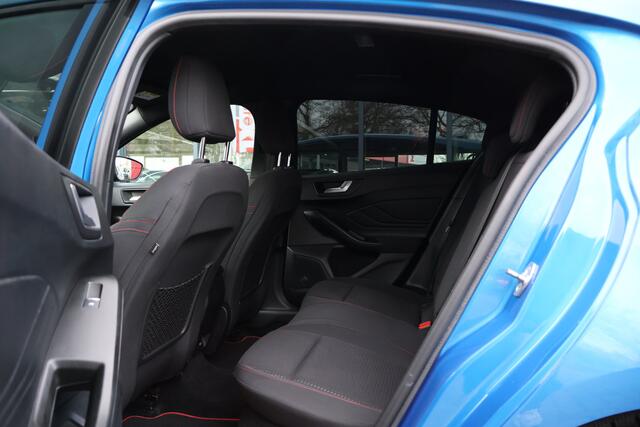 Ford FOCUS 1.5 EcoBlue ST Line Business | Origineel NL | Rijklaar | Trekhaak | PDC | Cruise Control | Navigatie |