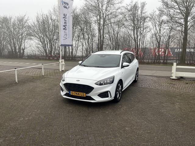 Ford FOCUS Wagon 1.0 EcoBoost ST Line Business TREKHAAK ZWARTE HEMEL CRUISE CARPLAY