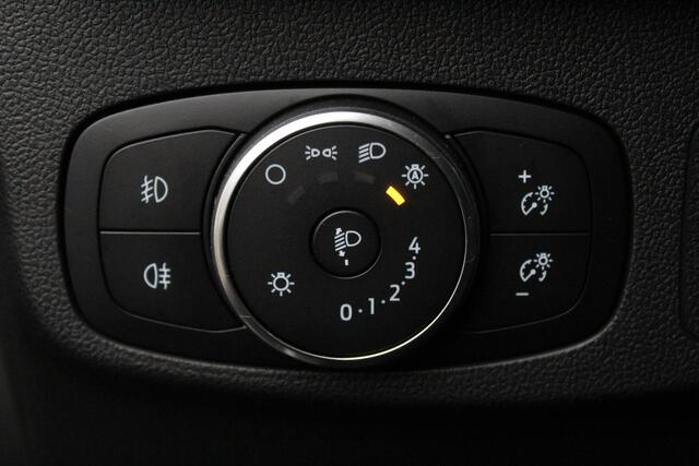 Ford FOCUS 1.0 EcoBoost Hybrid Titanium