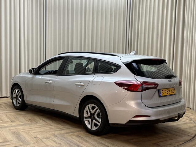 Ford FOCUS Wagon 1.0 EcoBoost Hybrid Connected *Org.NL!* Carplay / trekhaak / Cruise / Navigatie / Airconditioning / LED / PDC V&A