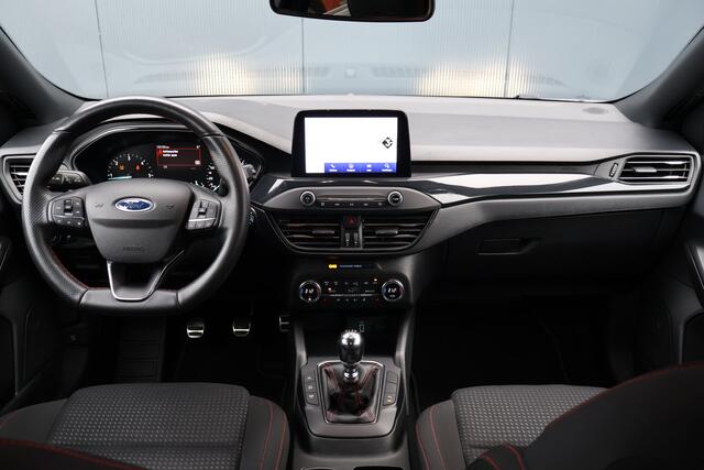 Ford FOCUS Wagon 1.5 EcoBlue ST Line Business | Stoel- stuurverwarming | Trekhaak | Keyless | Voorruitverwarming | Apple Carplay / Android Auto