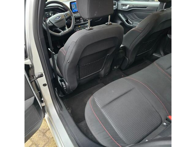 Ford FOCUS 1.0 EcoBoost 125pk ST-Line Bus. Wagon BTW AUTO