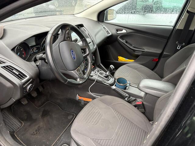 Ford FOCUS Wagon 1.0 Ecoboost Titanium 125pk Trekhaak | Navigatie | Apple Carplay, Android Auto | Voorruit verwarming | Dealer onderhouden