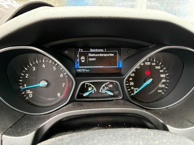 Ford FOCUS Wagon 1.0 Ecoboost Titanium 125pk Trekhaak | Navigatie | Apple Carplay, Android Auto | Voorruit verwarming | Dealer onderhouden