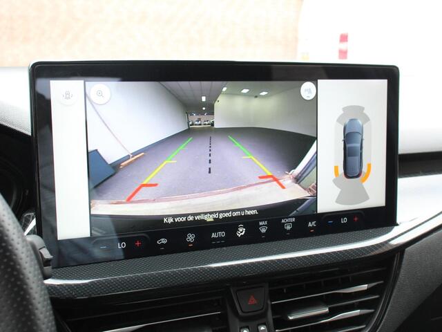 Ford FOCUS 1.0 EcoBoost Hybrid ST Line Navigatie Climate Control Led Dab Camera Parkeer sensoren Cruise Control Lichtmetalen velgen