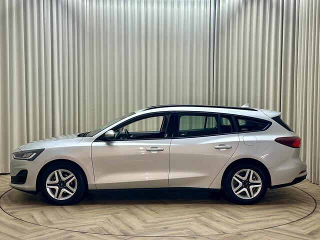 Ford FOCUS Wagon 1.0 EcoBoost Hybrid Connected *Org.NL!* Apple Carplay / Cruise / Navigatie / Airconditioning / LED / PDC V&A