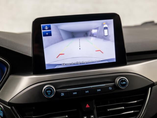 Ford FOCUS Wagon 1.0 EcoBoost Titanium X (VIRTUAL COCKPIT, APPLE CARPLAY, GROOT NAVI, CAMERA, ELEK ACHTERKLEP, CLIMATE, SPORTSTOELEN, KEYLESS, LANE ASSIST, LED KOPLAMPEN, NIEUWSTAAT)
