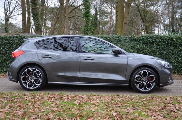 Ford FOCUS 1.0 EcoBoost Hybrid ST Line X Business Navi/Pdc/Ecc/Led/Stoel Stuur & ruitverwarming/Leder/Cr-Controle/Privacy-Glass/Lmv/Bang & Olufsen/Achteruitrijcamera