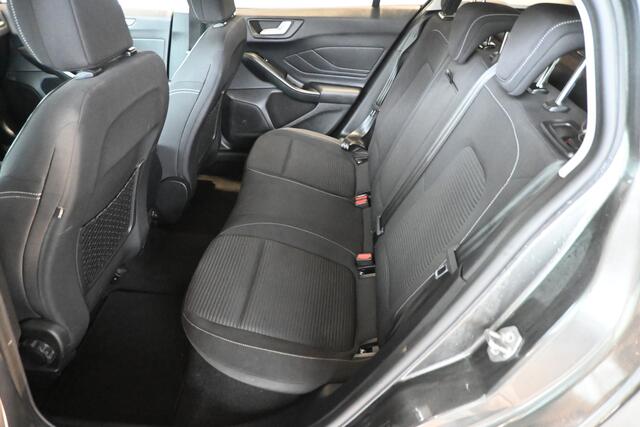 Ford FOCUS Wagon 1.0 EcoBoost Titanium Business Automaat Carplay Navigatie Rijklaarprijs Inruil Mogelijk!