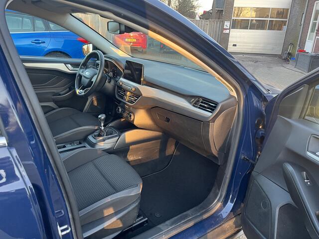 Ford FOCUS Wagon 1.0 EcoBoost Trend Edition Business CAMERA CLIMA CARPLAY CRUISE