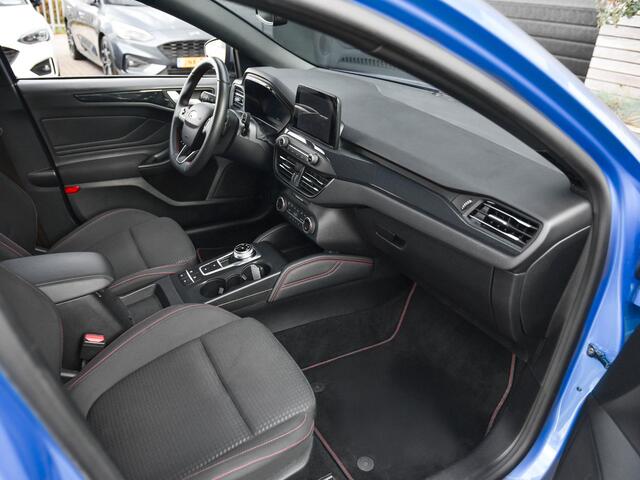 Ford FOCUS Wagon 1.5 EcoBoost ST Line X Business Feestdagen geopend bel voor een afspraak. Panoramadak, Adaptieve, cruise control Led verlichting, 18 inch Velgen