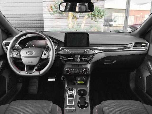 Ford FOCUS 1.5 EcoBoost ST Line Business Feestdagen geopend bel voor een afspraak. B&O, Panoramadak, Adaptieve, cruise control Led verlichting, 18 inch Velgen