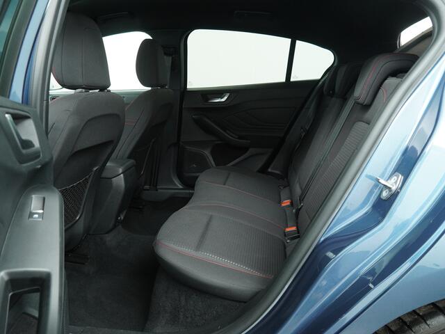 Ford FOCUS 1.5 EcoBoost 182 pk ST Line | Winter Pack | Keyless | Clima | 18'' Velgen | Cruise | Apple/Android CarPlay