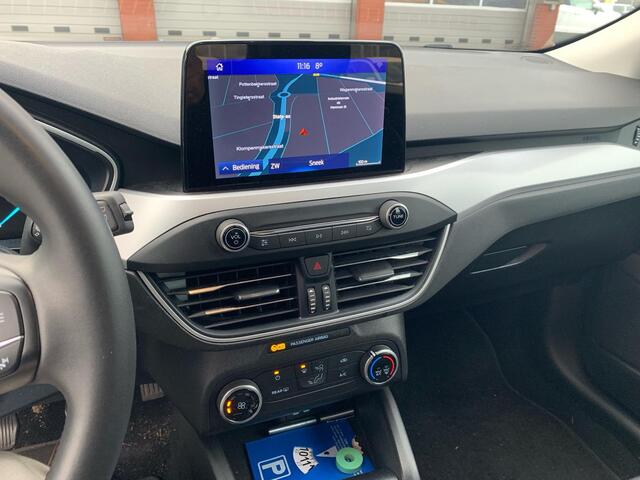 Ford FOCUS 1.0 EcoBoost Trend Edition Business | Trekhaak | Navigatie | Cruise Control | Airconditioning