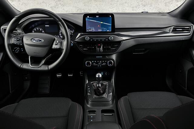 Ford FOCUS Wagon 1.0 EcoBoost ST Line Business | Navigatie | Parkeersensoren | Cruise control