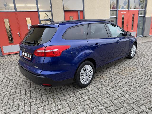 Ford FOCUS 1.0 Lease Edition, NAVI, Nieuwe DistributieRiem