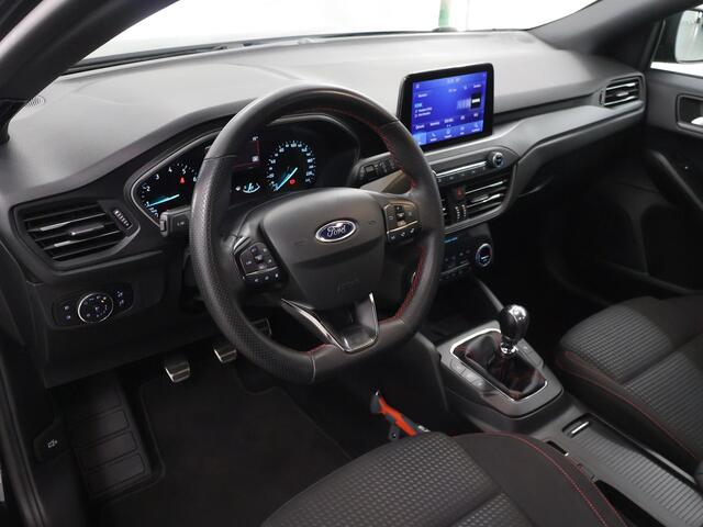 Ford FOCUS Wagon 1.0 EcoBoost Hybrid ST Line Style | Winterpakket | Parkeercamera | Navigatie | Climate Control |