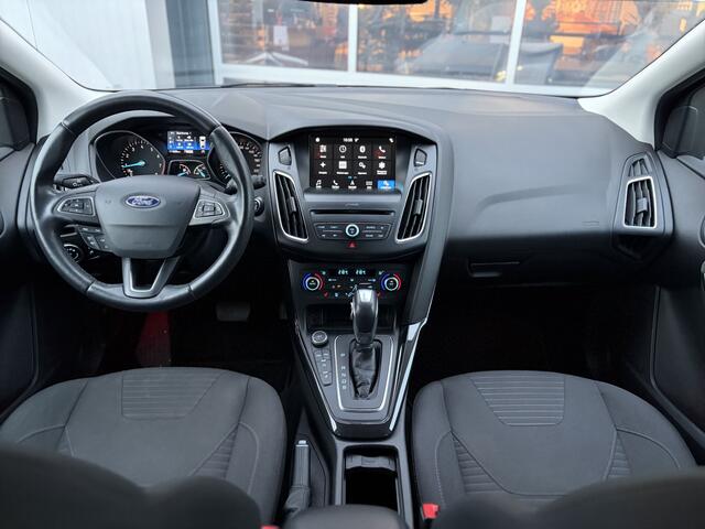 Ford FOCUS 1.0 EcoBoost Titanium 125pk Automaat | Apple Carplay/Android Auto | Bluetooth | Cruise control | Lichtmetalen velgen 16" | Navigatiesysteem full map | Parkeersensor voor en achter | Voorstoelen verwarmd | Zeer compleet!