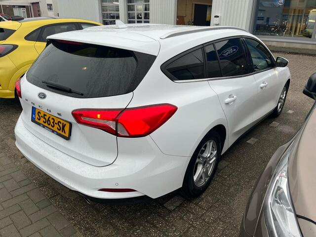 Ford FOCUS Wagon 1.0 EcoBoost 125 PK Trend Business | Winterpakket | Climate Control | Cruise Control | Privacy Glass | Dealeronderhouden
