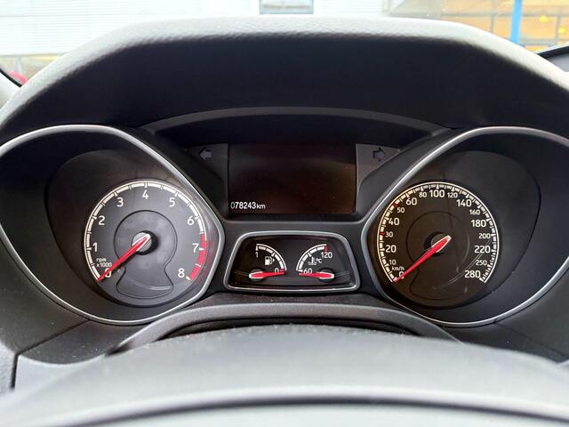 Ford FOCUS 2.0 ST 250pk | Winter Pack | Blind Spot Assist | SONY | Camera | Dealer Onderhouden |