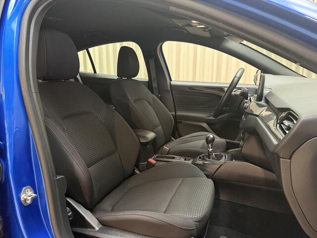 Ford FOCUS 1.0 EcoBoost ST Line Org.NL! / Keyless / Carplay / ECC Clima / Adapt Cruise / Navi / PDC V&A / 17'' LMV