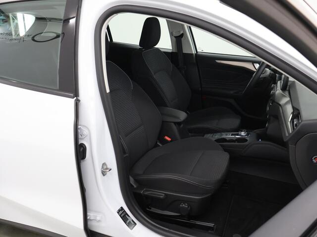 Ford FOCUS 1.0 EcoBoost Titanium Business | Navigatie | Climate Control | Cruise Control | Parkeersensoren |