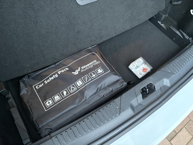 Ford FOCUS Wagon 1.0 EcoB.Hybrid 155pk Active X Business KEYLESS/B&OAUDIO/NAVI/CARPLAY/PDC/18INCH