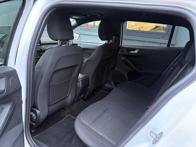 Ford FOCUS Wagon 1.0 EcoB.Hybrid 155pk Active X Business KEYLESS/B&OAUDIO/NAVI/CARPLAY/PDC/18INCH