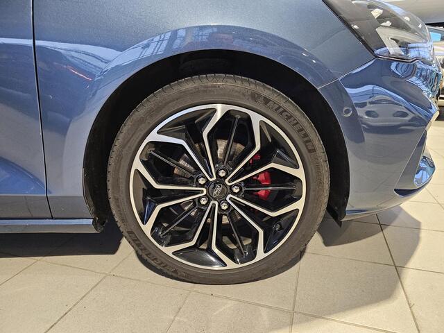 Ford FOCUS 1.0 EcoBoost Hybrid ST Line X Business