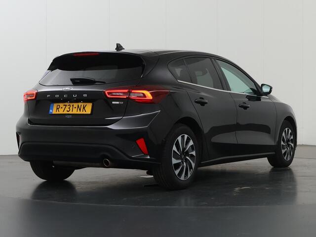 Ford FOCUS 1.0 EcoBoost Hybrid Titanium Style | Winterpack | Parkeercamera | Navigatie | Climate Control |